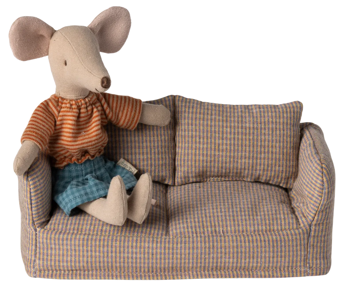 2024 Mouse Couch